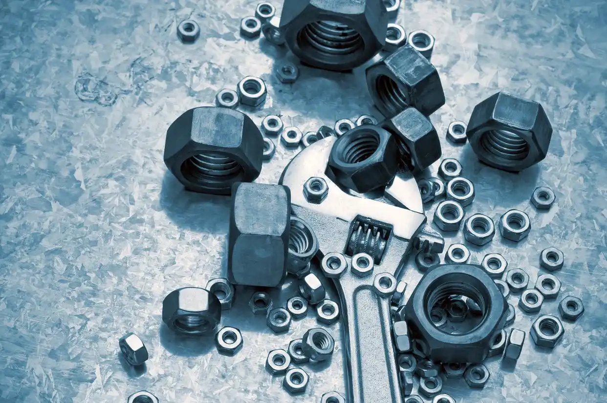 金属零部件重油污难清理，怎样清洗才不伤件？